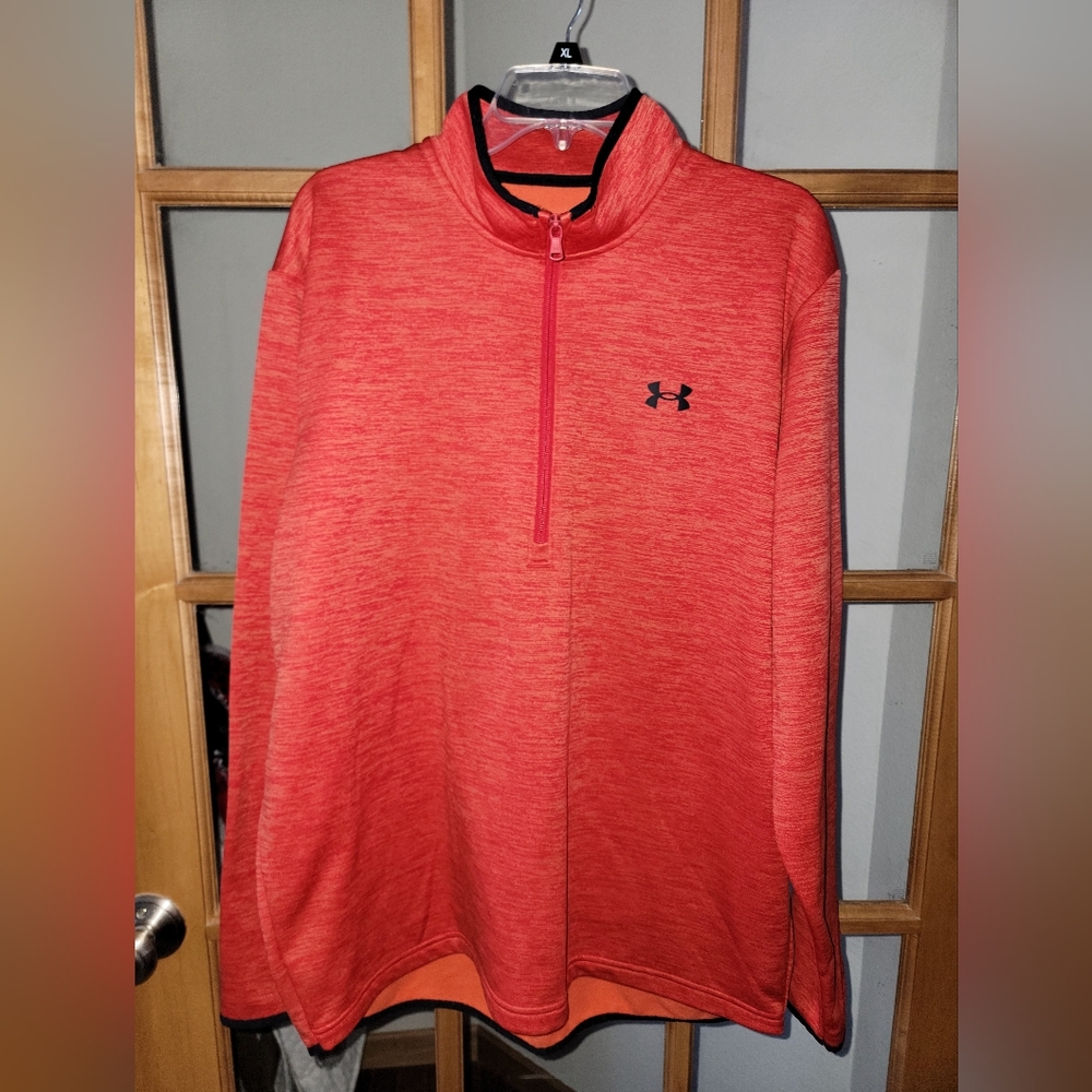 Mens UA sweatshirt